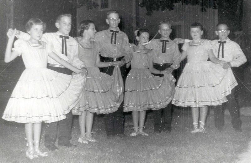 The Pepper Steppers L-R: Sharon Mallory, Craig Garrett, Cindy Jones, Blll Robson, Marianne Lester, Larry Berkey, Cathy Wenes, Bob Van Elsen