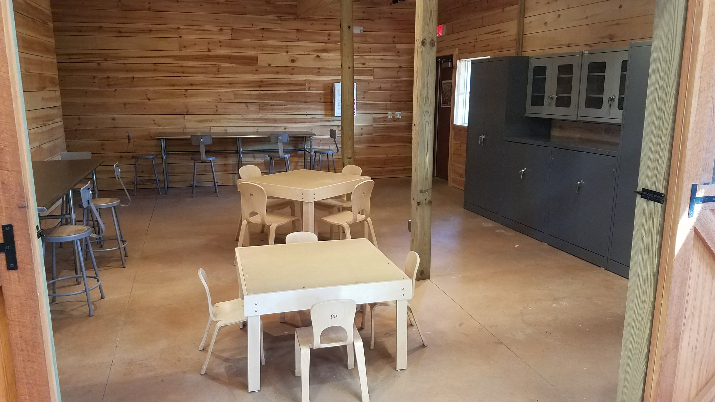 Red River Zoo lab 003.jpg