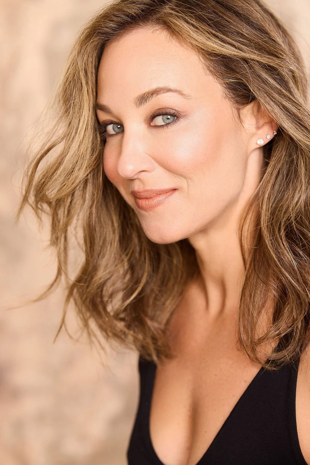 Comp Essence Web.jpg