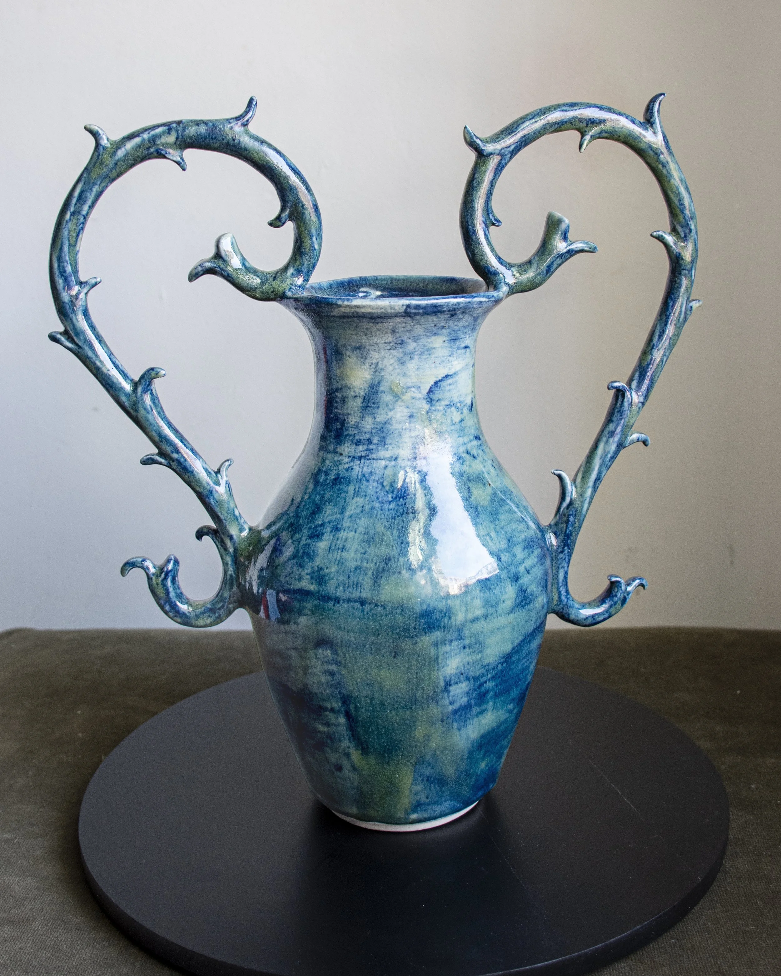 Vine vase 