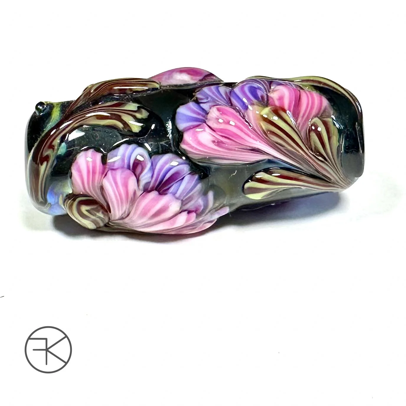 Handmade glass bead 6809625