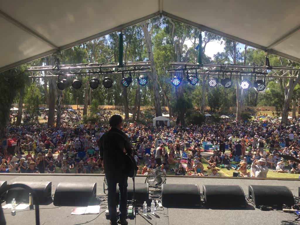  Another Riverboats Festival by the river in Echuca, this time with one of Australia's most renowned singer/songwriters; Neil Murray. 
