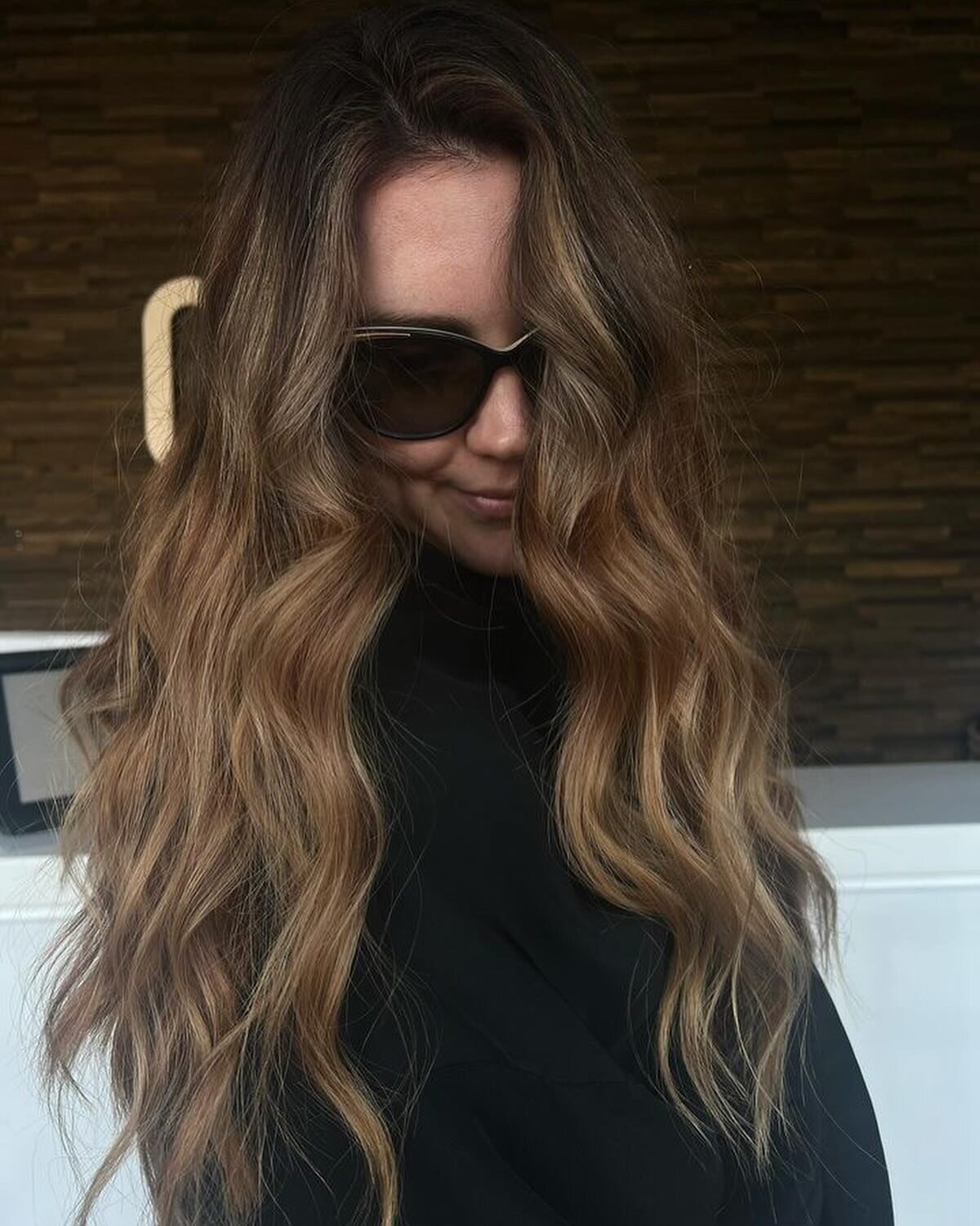 These are locks we&rsquo;re loving 🤍🤍 Swipe for the before ➡️➡️ !! 

Braided balayage by associate stylist @loshairchair 

Looking for the perfect hair transformation? Book with us today at one10beauty.com or call us at 615.454.2873!
.
.
.
#hairtra