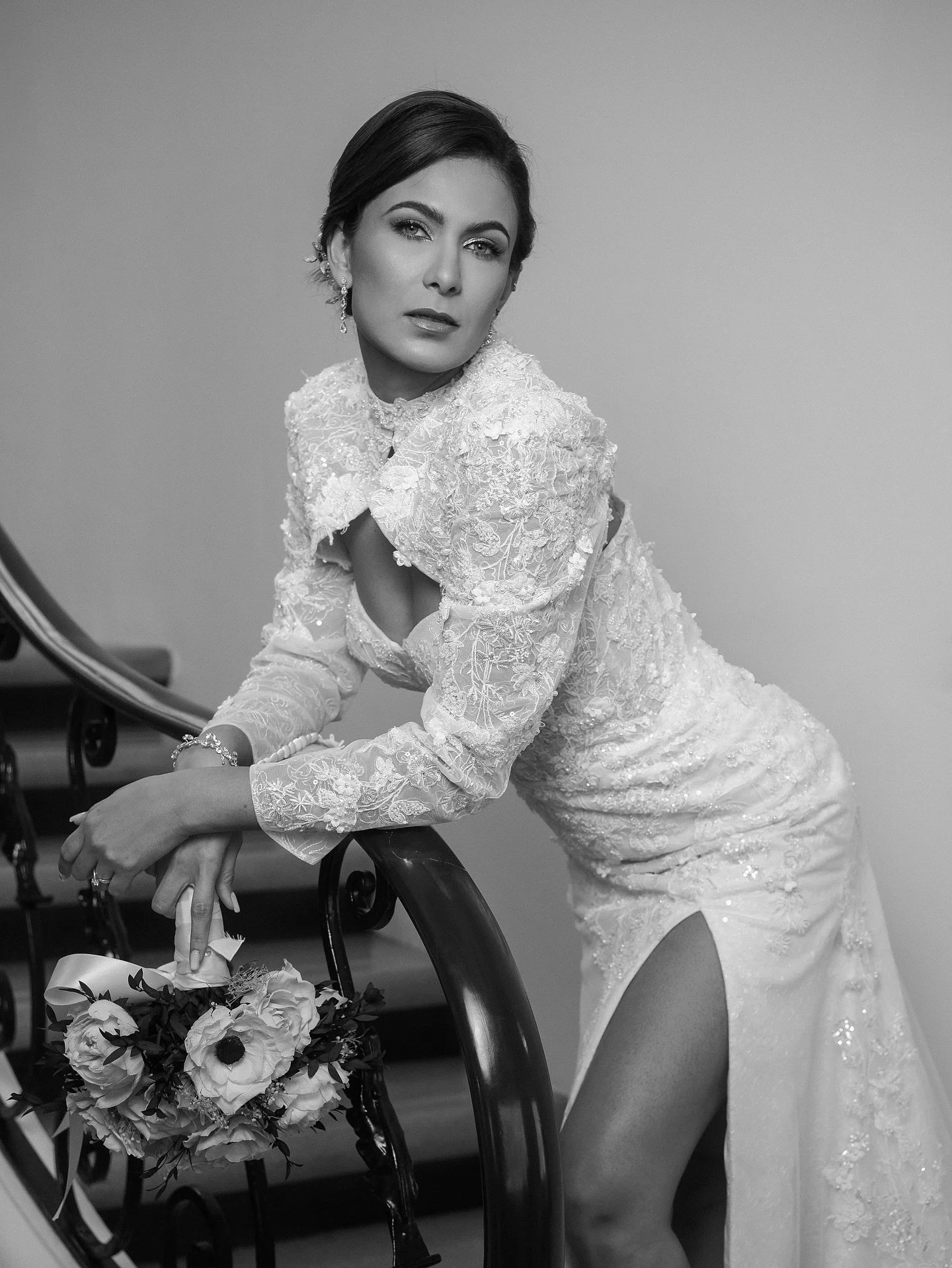 @gabrielafdez shooting editorial para @revistanoviasmx 
Maquillaje @danyycrash 
Video @monibodorrio 
Spot. @atelierboldonovias