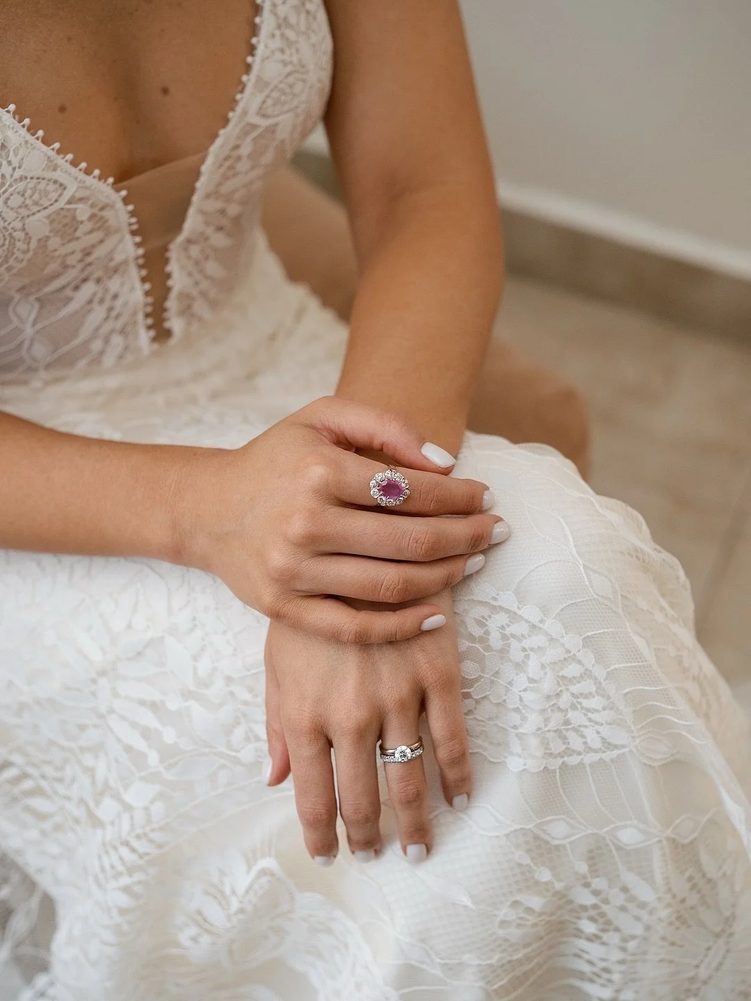 Timeless 
Getting Ready Lore 
Video @monaweddings_ 
Planner @wppaulinaa