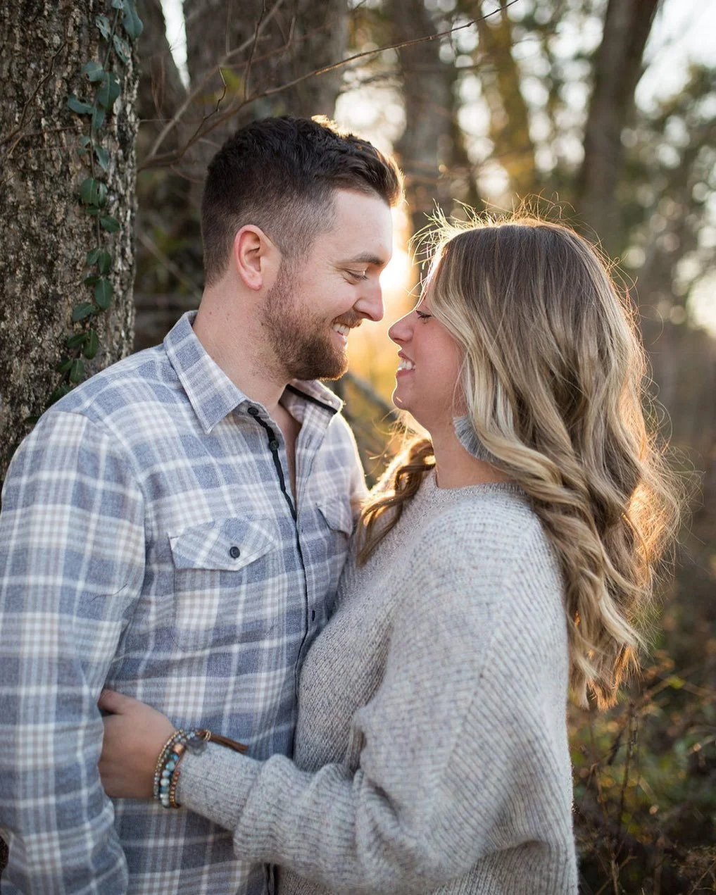 Ahhhh fresh love!!! Lol 
Those moments when your newly engaged and so excited for what the future holds. Always hold onto those memories and live each day like this day even 20 years into marriage! 
.
.
.
.
.
#Engagement #engagmentpics #engagedcouple