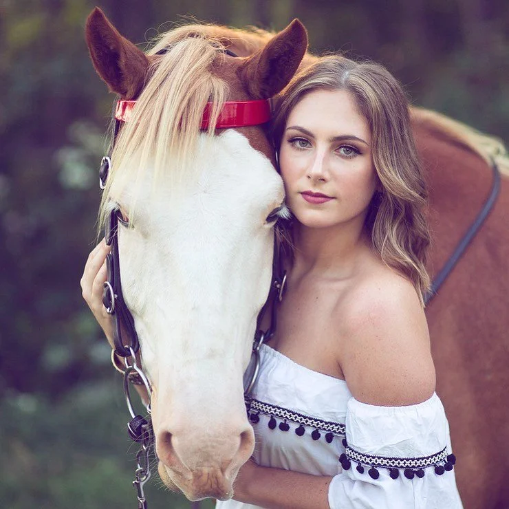 Happy Birthday to my lil cousin @annaschweitzer_ ... I hope you had a wonderful day!! Who loves celebrating birthdays?! Are you one of those that celebrates for the day, week or month?! 🤣😂
.
.
.
.
.
⁣#HerSeniorPics #NotSoLittleAnymore #happy21stbir