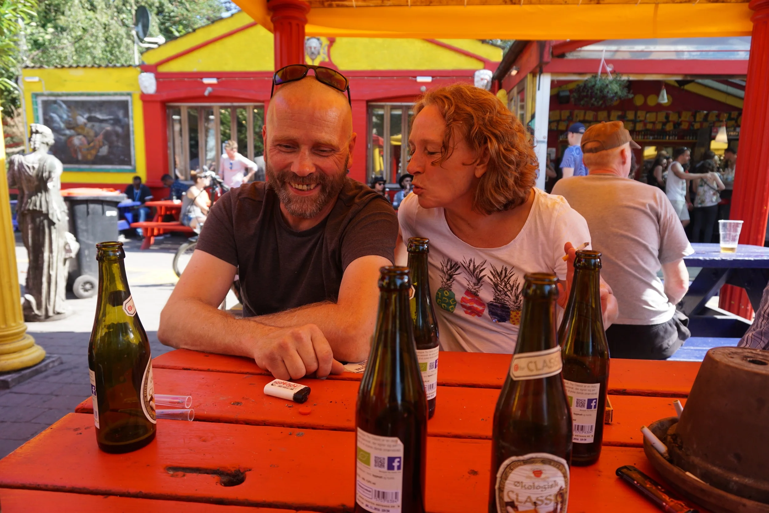 Some beers and good conversation with this lovely couple, our new Freetown friends.