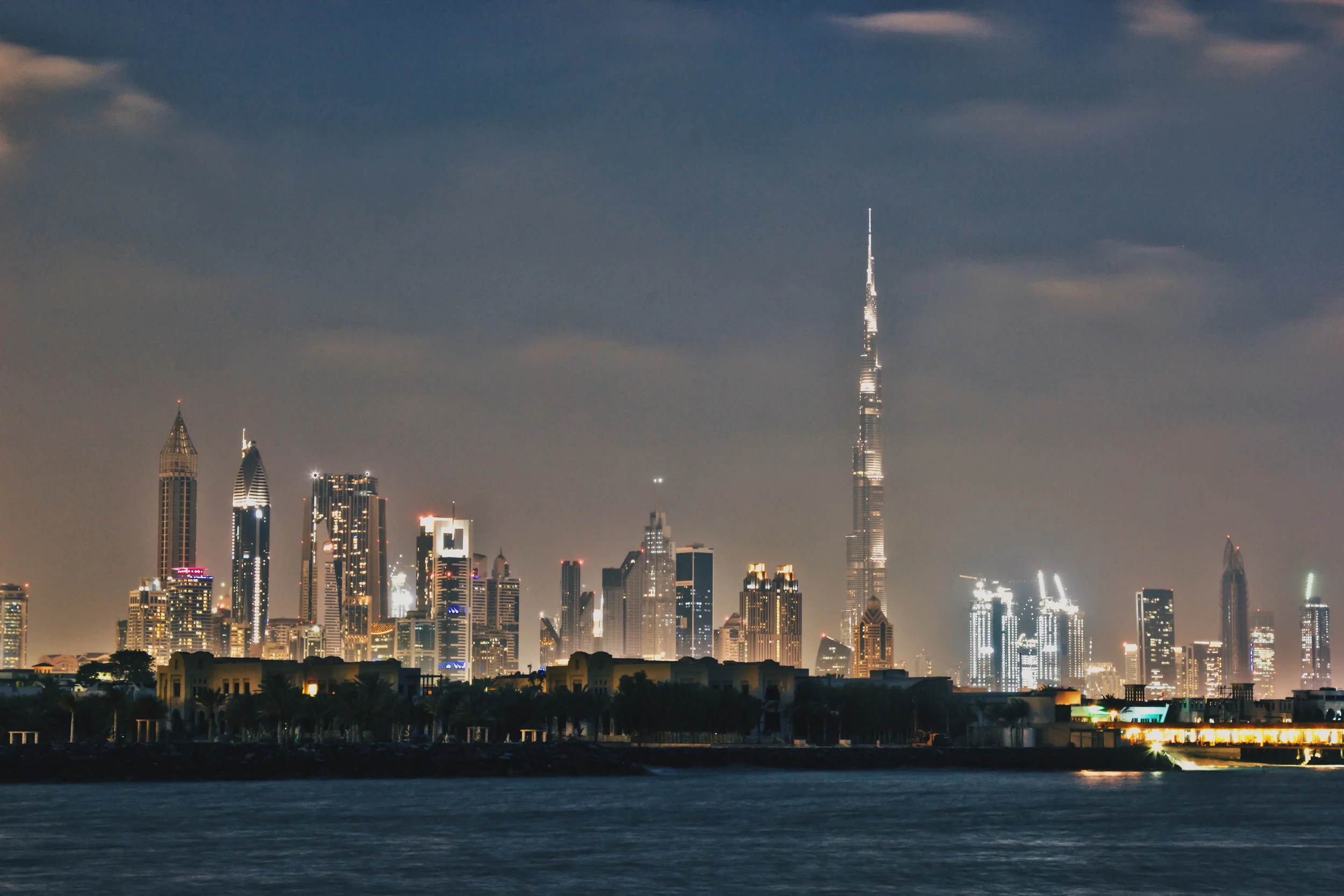 burjkhalifaskyline-2.JPG