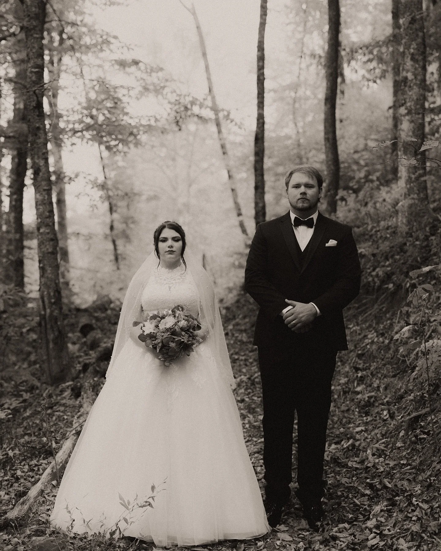 They are from Ohio, and picked the beautiful NC mountain⛰️ for their elopement wedding. I was the lucky photographer to capture📸!
