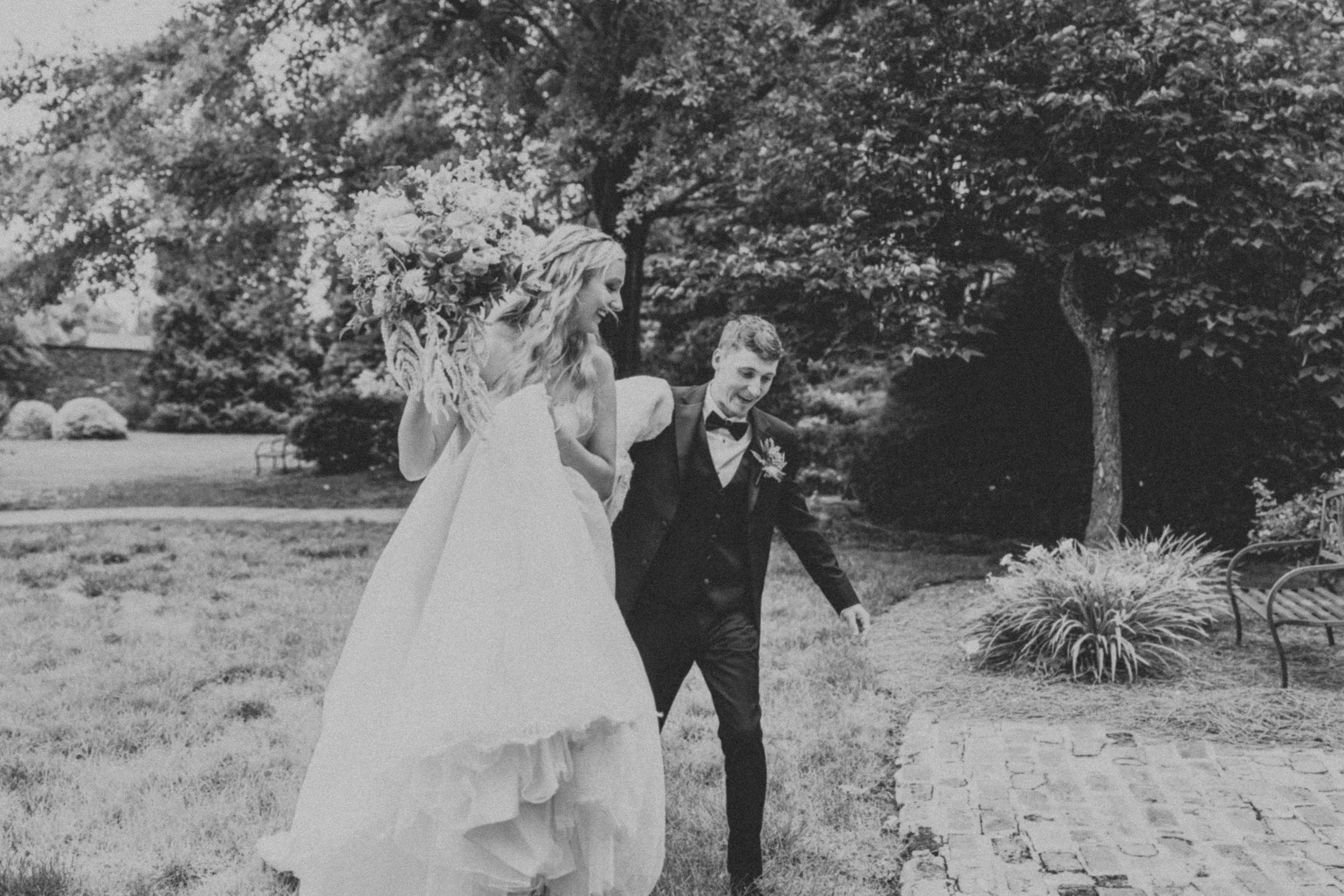 Vintage Romance at Carl House: Capturing My Niece’s Dream Georgia Wedding