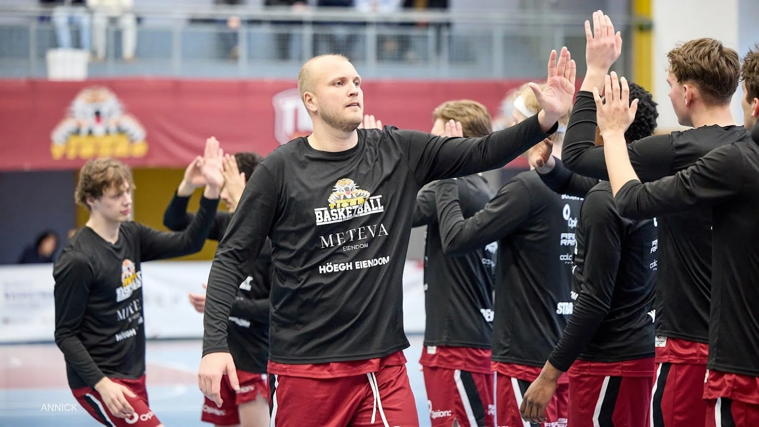 Siste hjemmekamp i grunnserien i Vulkan!