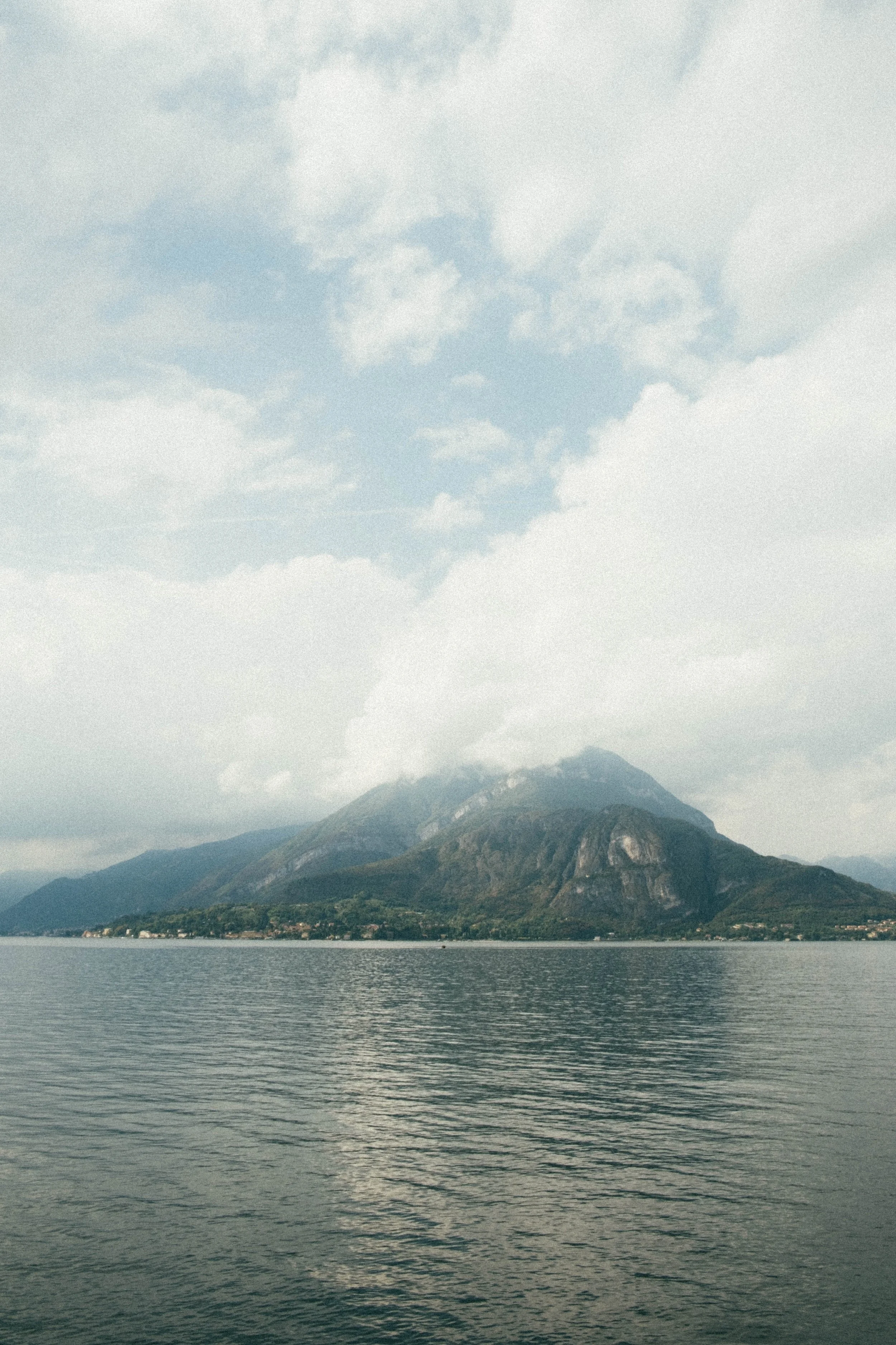 Lake Como Mountain.jpg