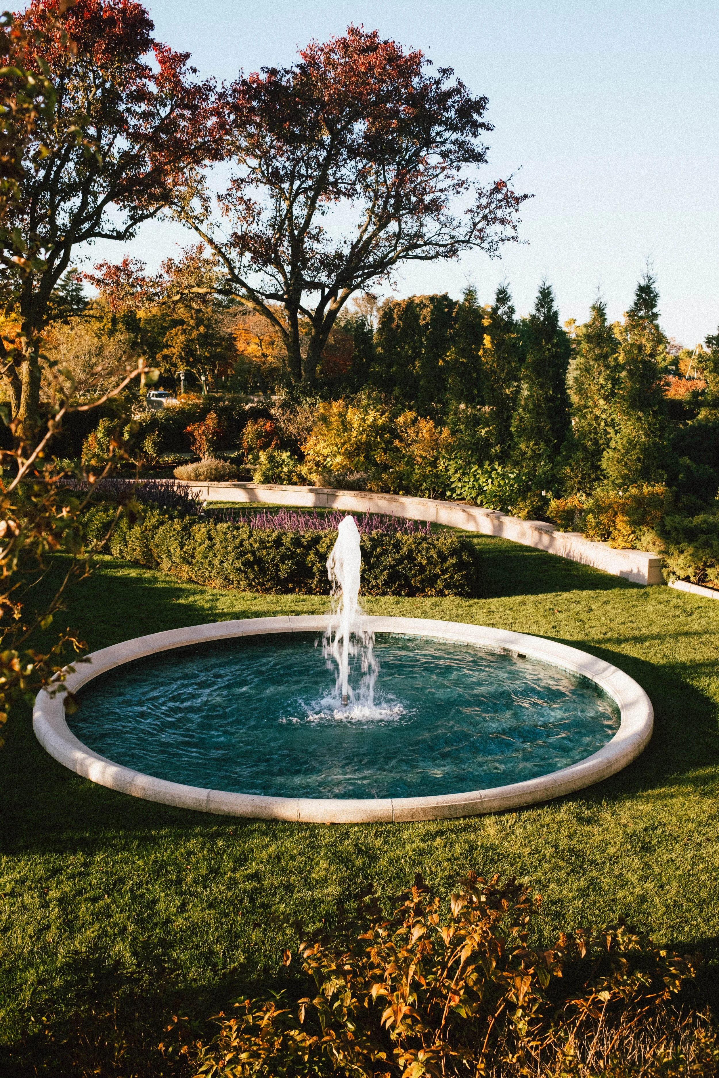 Bahai Temple Fountain.jpg