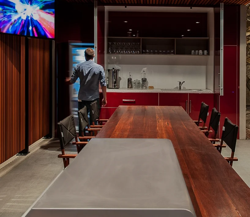 Verhagen Web image-4.jpg