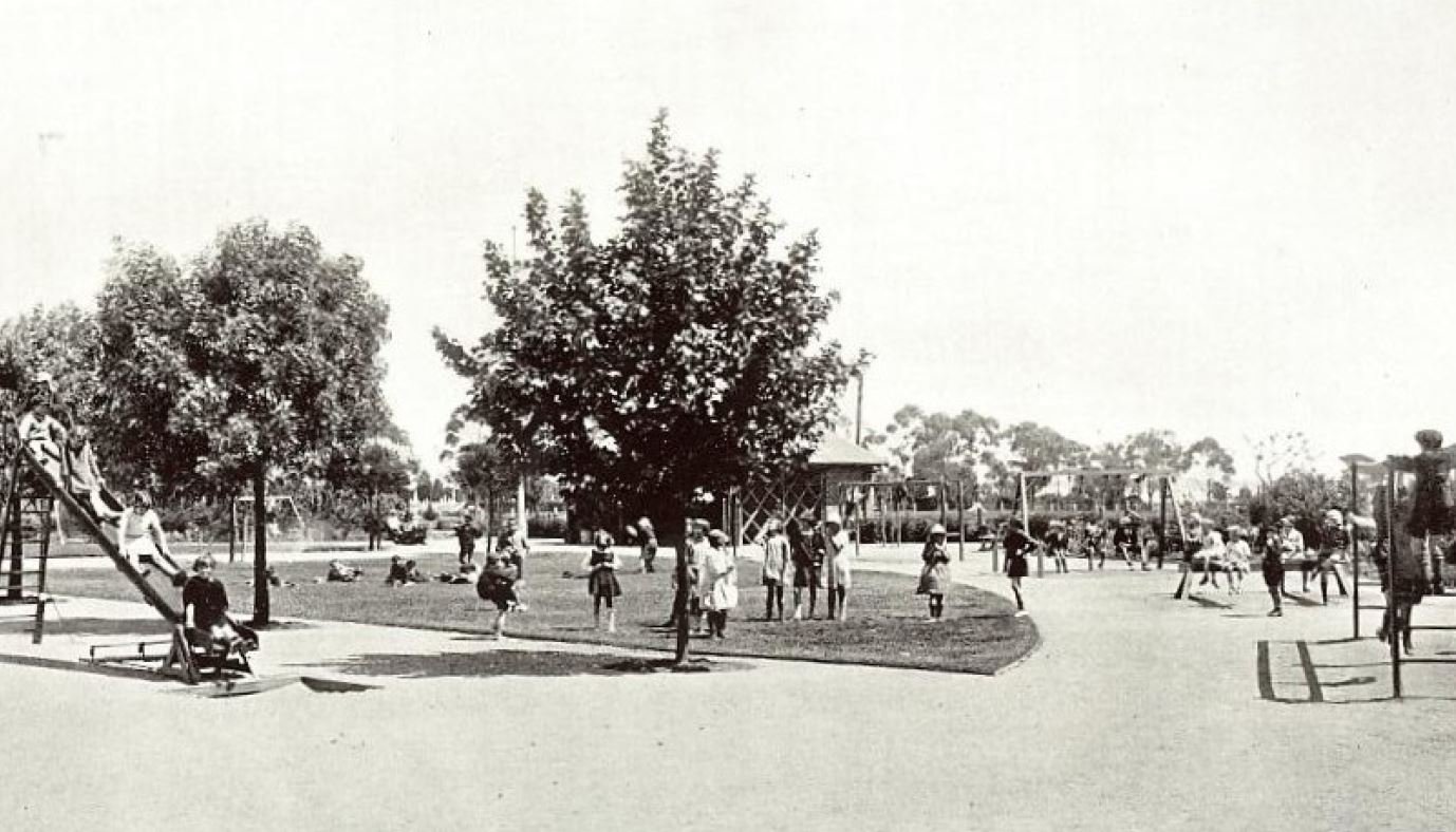 02_West Tce playground 1928 -c -ACC archives.JPG