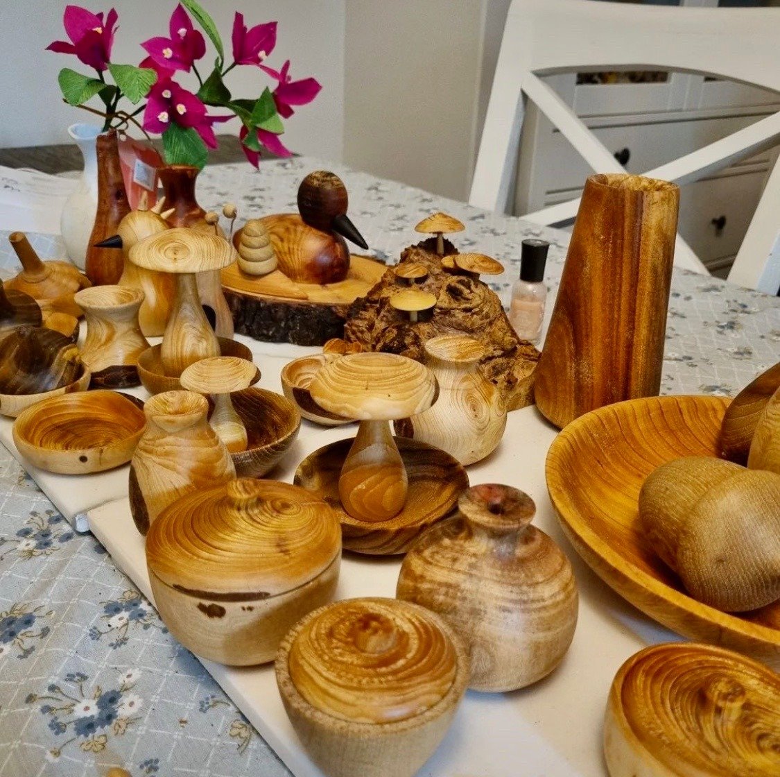 &quot;Slowly but surely getting my items assembled and ready to go to the Botanic Beauty exhibition at the Noel Lothian building in the Adelaide Botanic Garden [Park 11] on May 17-19,&quot; writes @js_woodturning5. 

#adelaideparklands #picoftheday📷