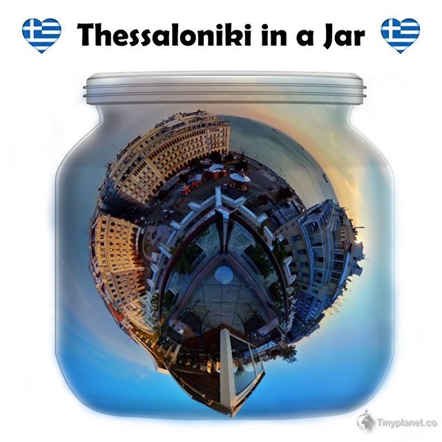 My #InaJar version of #aristoteloussquare in #Thessaloniki. Taken from the Electra Palace Hotel.
.
.
.
.
#aristotelous  #skg #electramoments #&alpha;&rho;&iota;&sigma;&tau;&omicron;&tau;&epsilon;&lambda;&omicron;&upsilon;&sigmaf;  #ig_thessaloniki  #