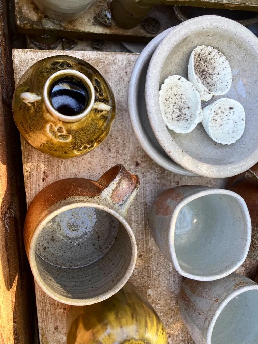 To spread some sunshine, we're offering a special discount! Use SPRING10 at checkout for 10% off all firings. Valid until April 3rd. 

Upcoming firings in April, May, September, and a newly added October date 🌱