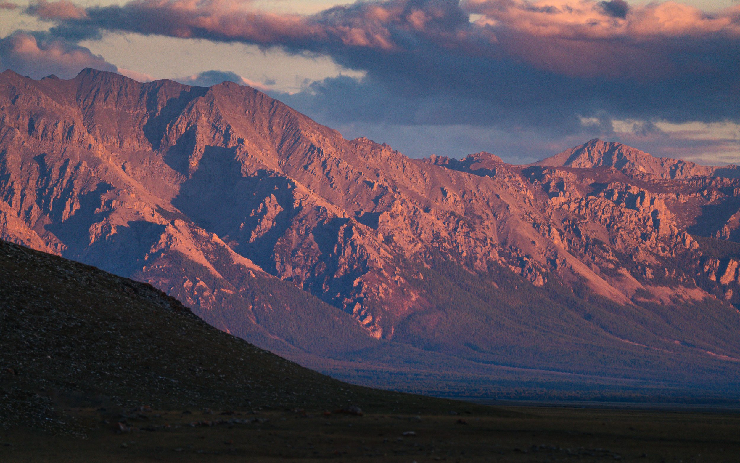 Khoridol Saridag Range - Mongolia 3.jpg