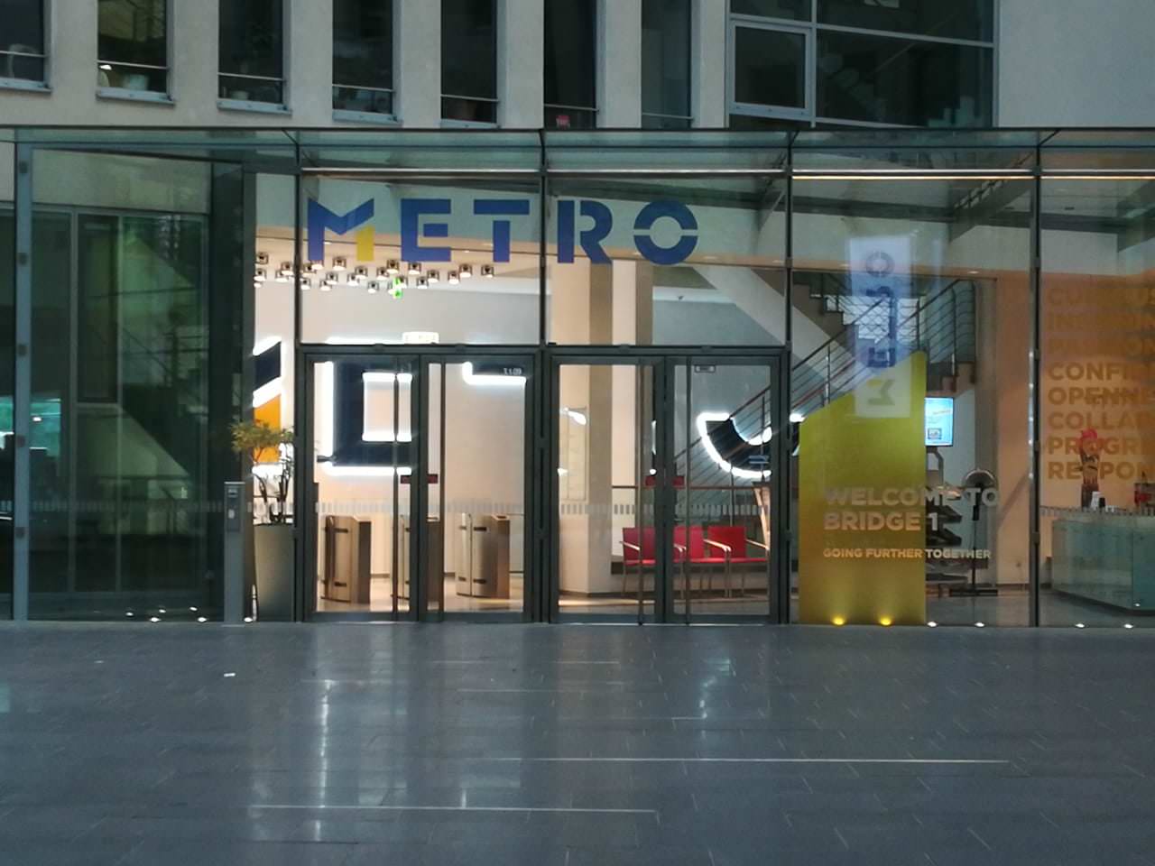 METRO 1.jpg