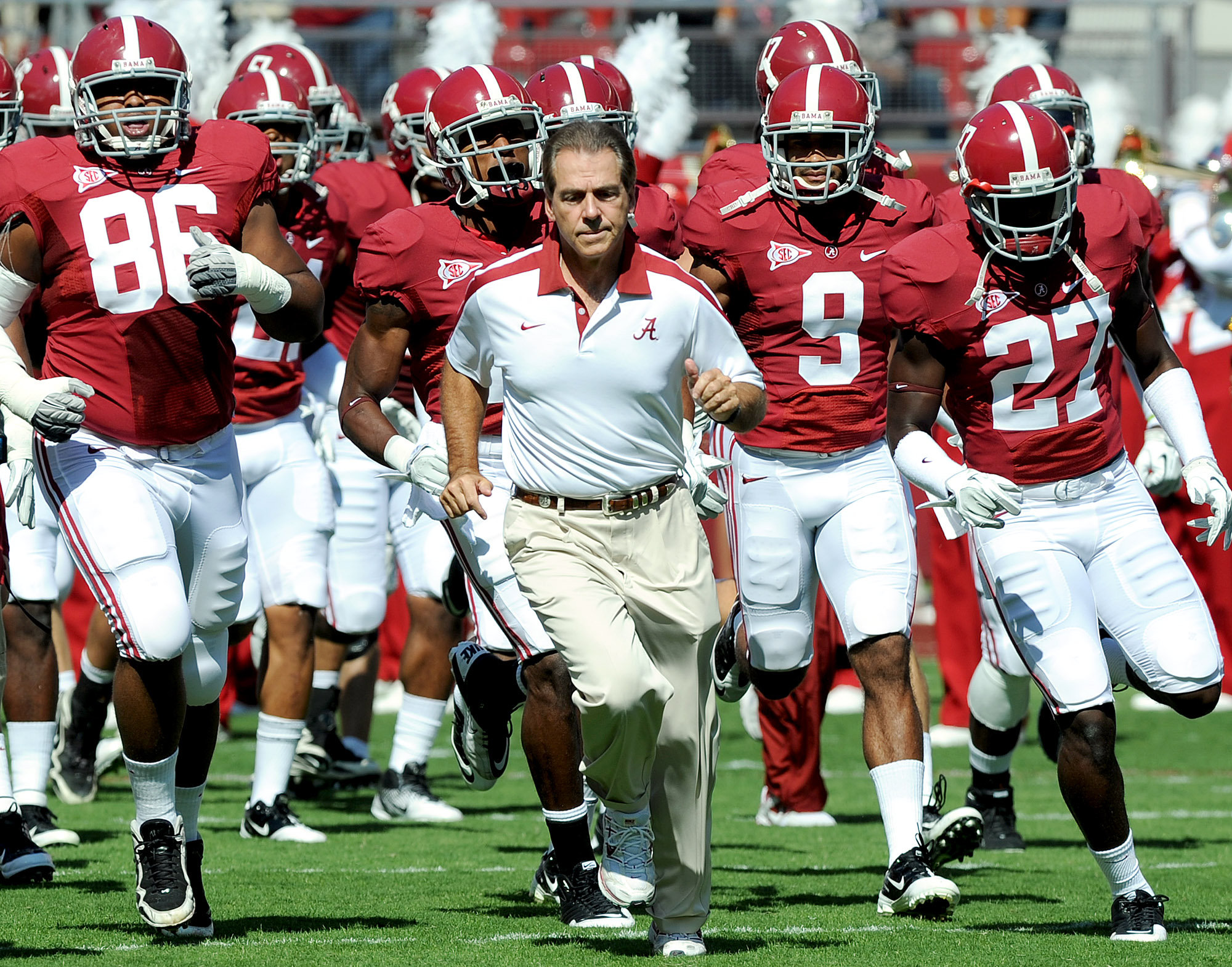 saban-team-take-field1-almondjpg-02029f64a09a3430.jpg