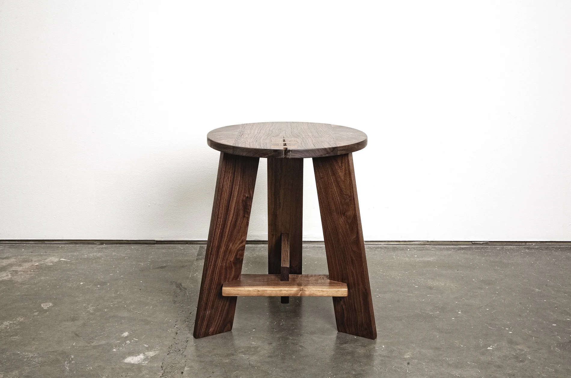stool3.jpg