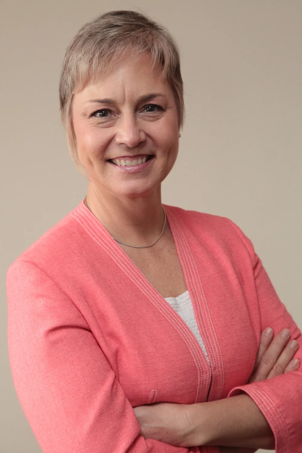 Lynn Ellwood, M.H.Sc., Speech-Language Pathologist, is an Associate Professor, Teaching Stream, at the University of Toronto. Her Toronto-based private practice focuses on neuro-rehabilitation and accent modification . Lynn is joined in her practice by Jennifer Rasor, Communication Therapy Assistant.