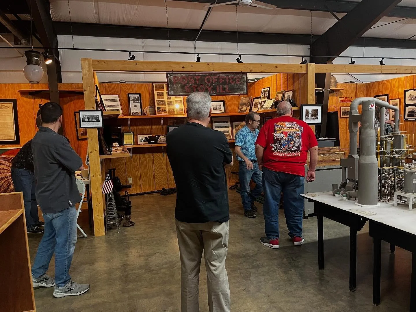 Our Geographers visited the Illinois Oil Field Museum in Oblong Illinois as another stop on our pre-meeting field trip. Petroleum Landman R.L. Wheeler of Coral Seas Investments, LLC led us on a guided tour of the museum and summarized the history of