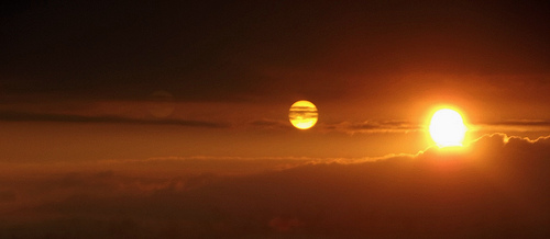 photo credit: <a href="http://www.flickr.com/photos/75468125@N00/7742987526">sunset of Saturn</a> via <a href="http://photopin.com">photopin</a> <a href="https://creativecommons.org/licenses/by-nc/2.0/">(license)</a>