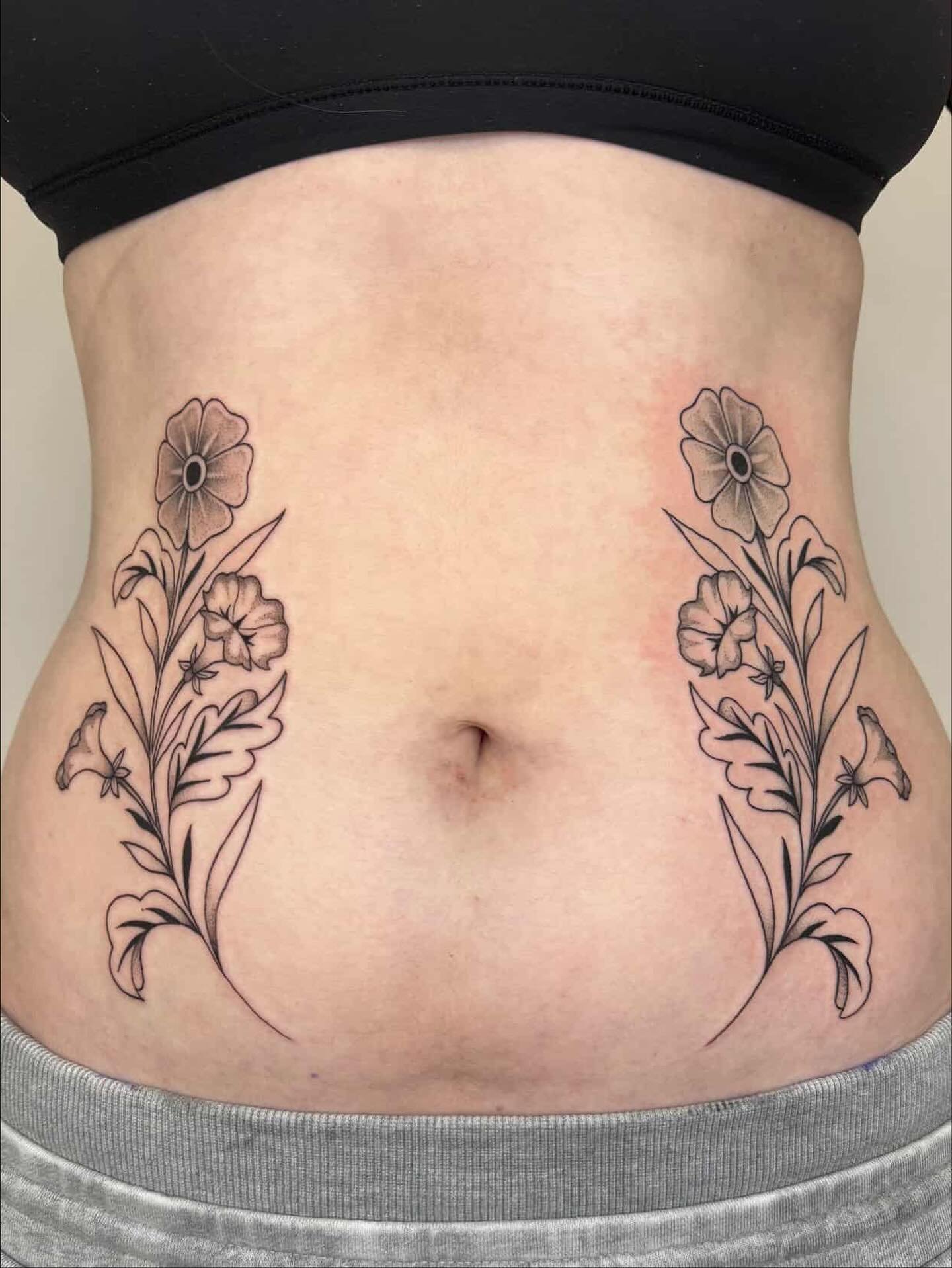 Tattoos by @laurelsextondesigns 

#blacklistink#blacklistinktattoo#tattoocollective#tattoostudio#tattooshop#tattooartist#tattoo#inked#jomo#creativecommunity#417tattoo