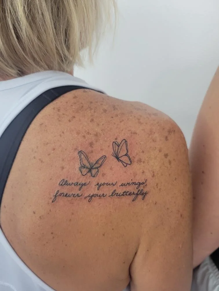 Tattoos by @_sarahdoesartstuff_ 

#blacklistink#blacklistinktattoo#tattoocollective#tattoostudio#tattooshop#tattooartist#tattoo#inked#jomo#creativecommunity#417tattoo