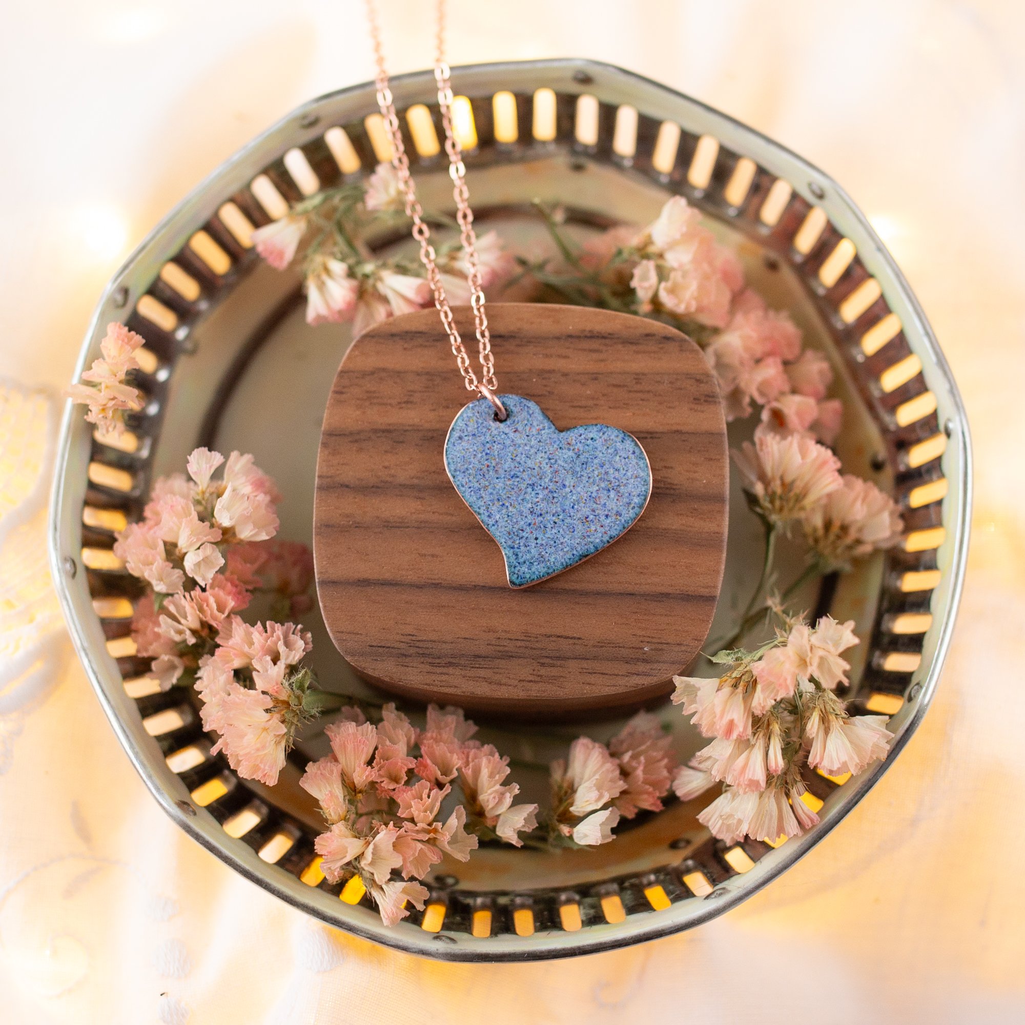 heart_enamels_necklaces_2-22.jpg