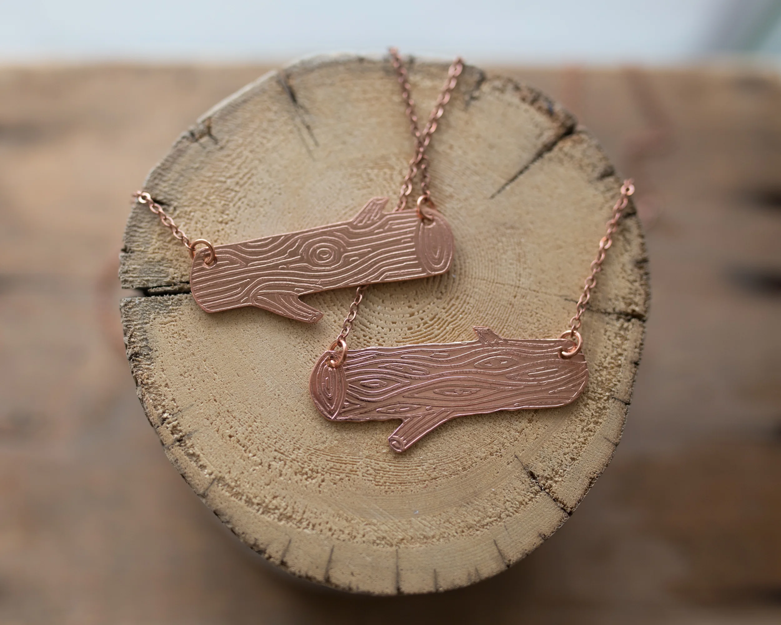 log_necklace2-3.jpg
