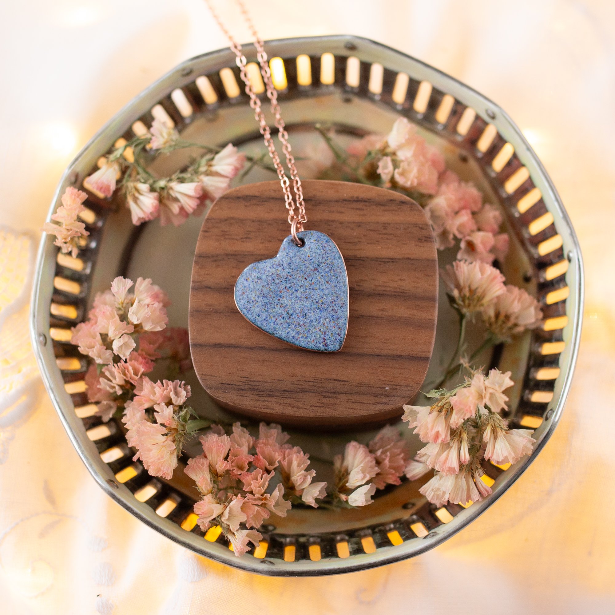 heart_enamels_necklaces_2-33.jpg