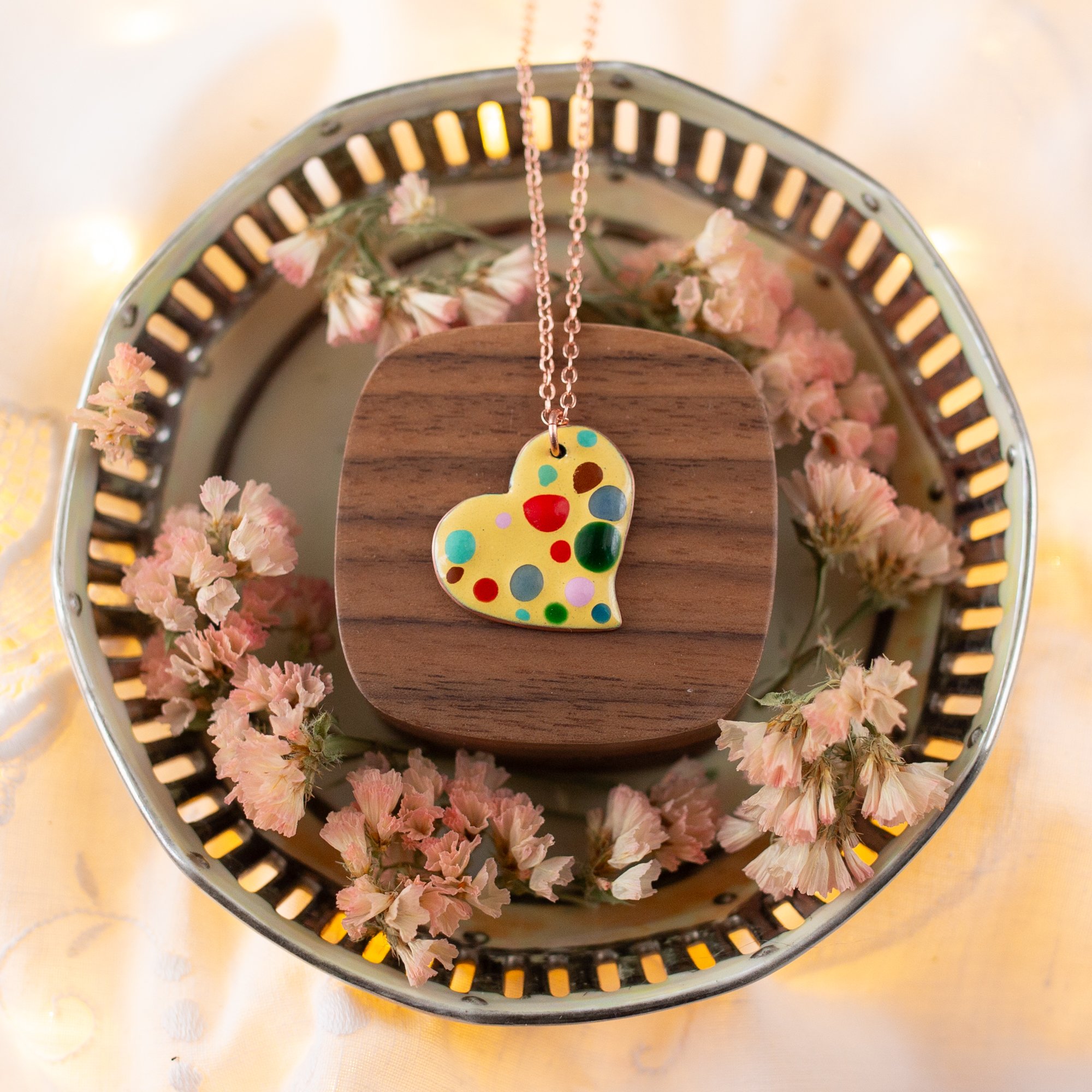 heart_enamels_necklaces_2-21.jpg