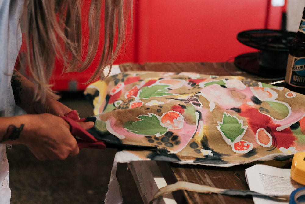 Steef finishing off one of my little pieces, such a sweet and helpful soul <3