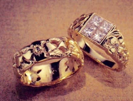 Floral Set with 4 princess diamonds (1).jpg