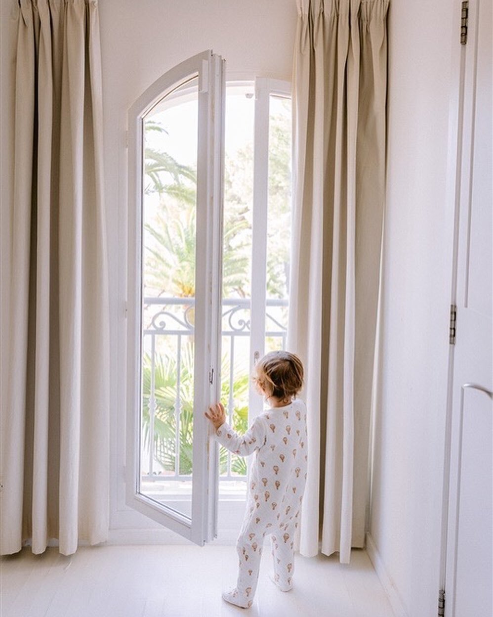 When you wake up at the beautiful Villa Martine in Cannes you know it&rsquo;s going to be a good day. Such a beautiful weekend spent amongst friends at this stunning villa. From the private chef to the chauffeured tour of a nearby village @onefinesta