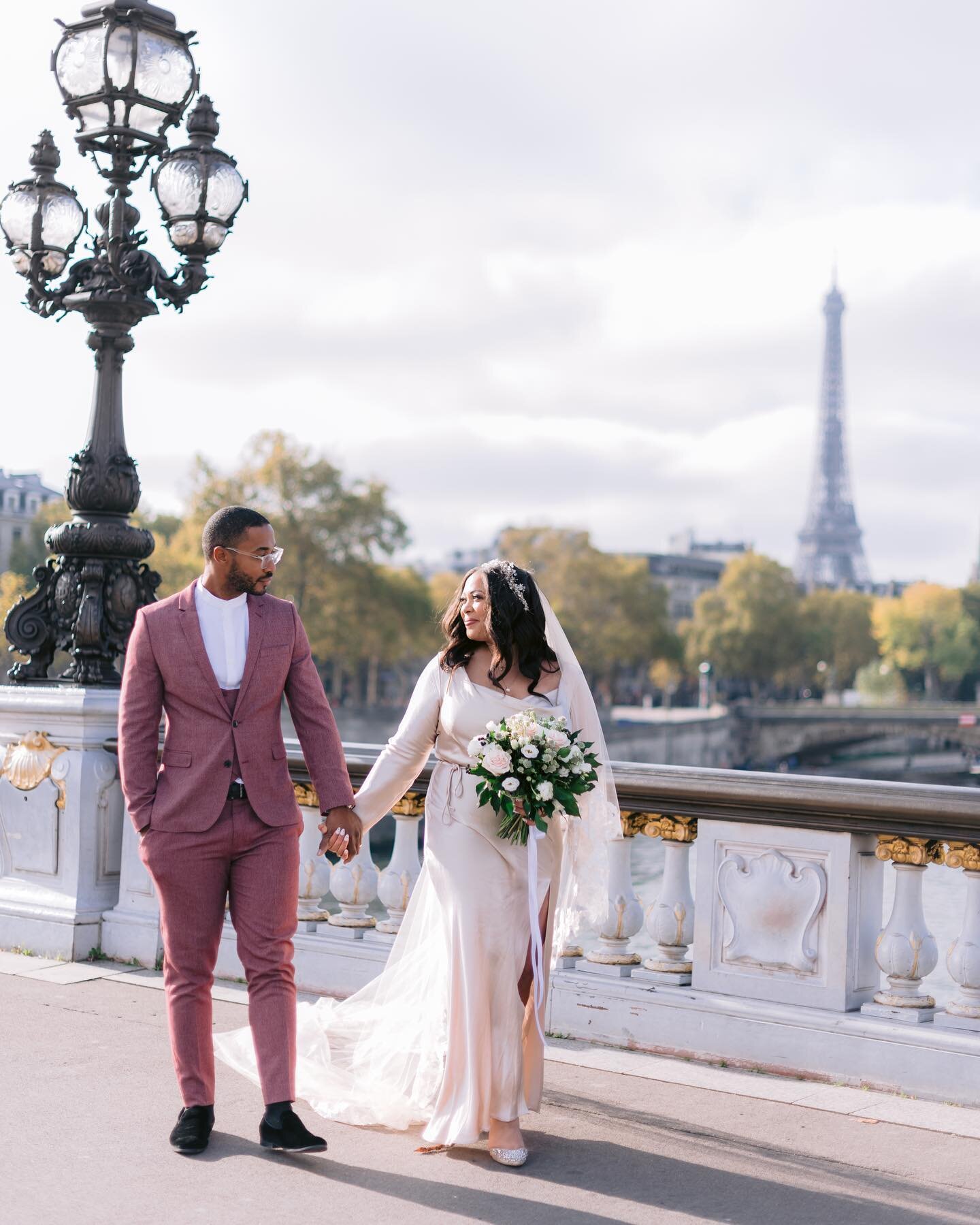 When your dream is to move to Paris but life has other plans. Turns out you meet the man of your dreams instead, create a beautiful baby and elope in Paris. Life comes full circle. Im happy for @thelovelyalea and honored to have photographed your spe