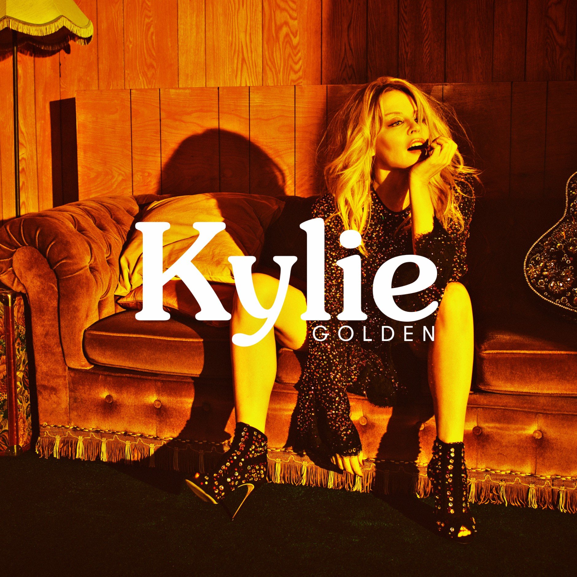 KylieMinogue_Golden_Artwork.jpg