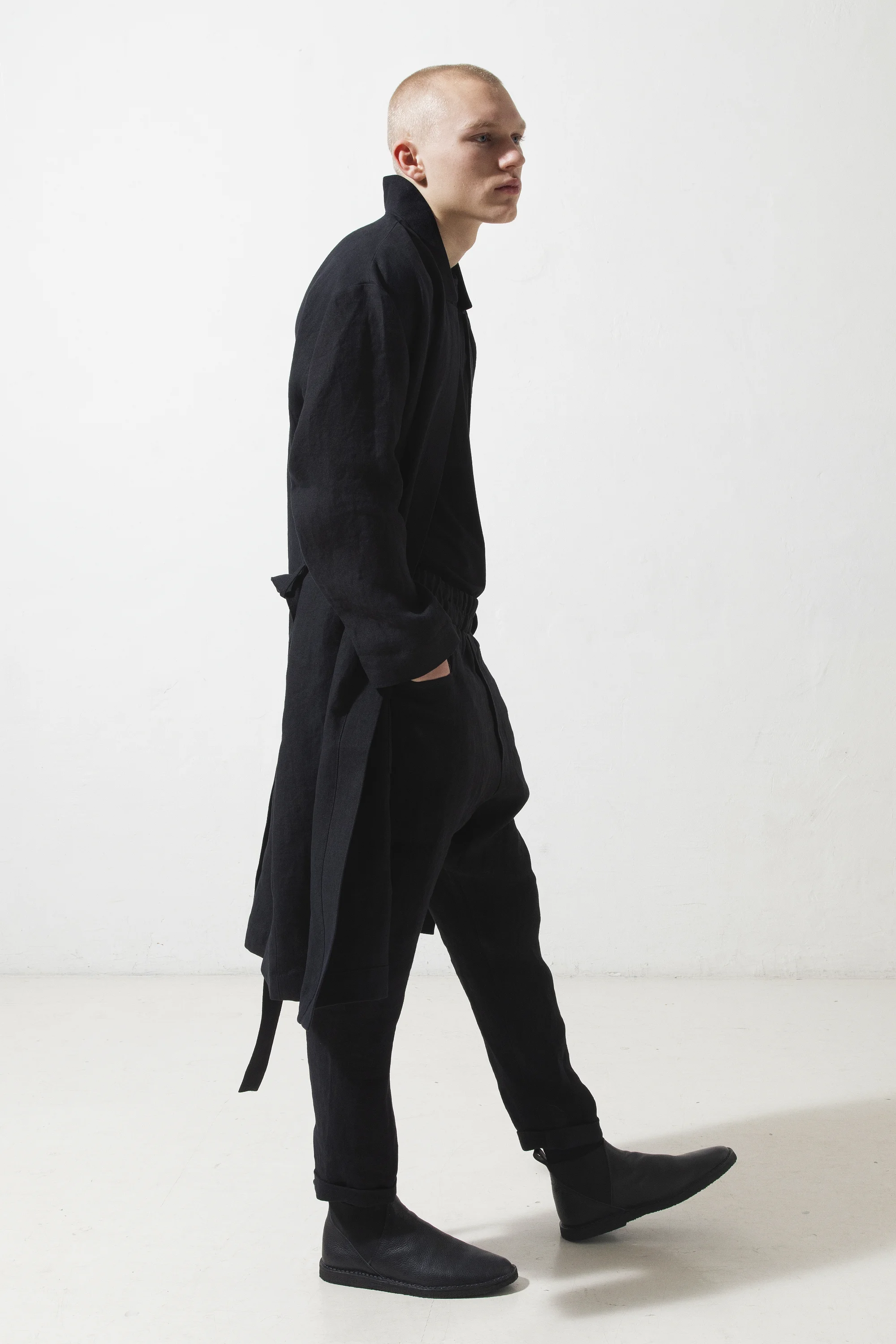nomennescio_119A_belted_robe_m_2.jpg