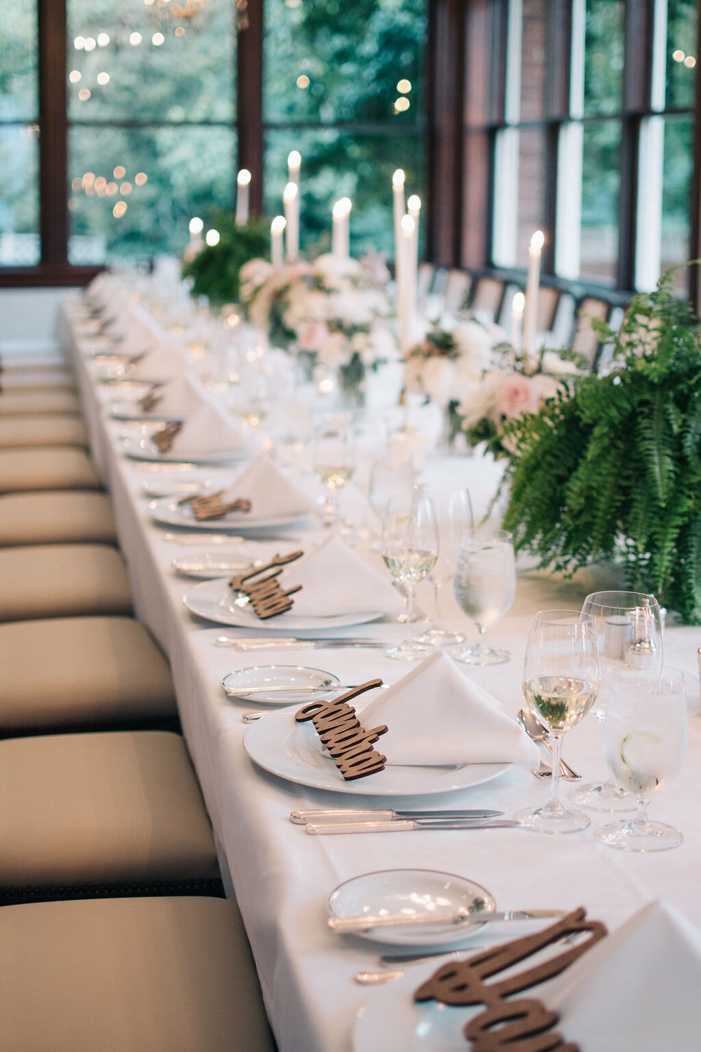 Elegant wedding dinner reception at The Toronto Club photographed by Toronto Wedding Photographers, Ugo Photography