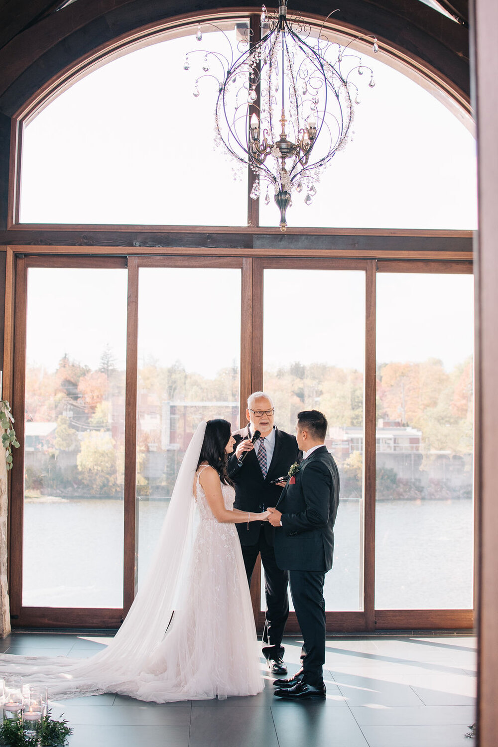 Bride and groom's timeless fall wedding day at Cambridge Mill photographed by Toronto wedding photographers, Ugo Photography