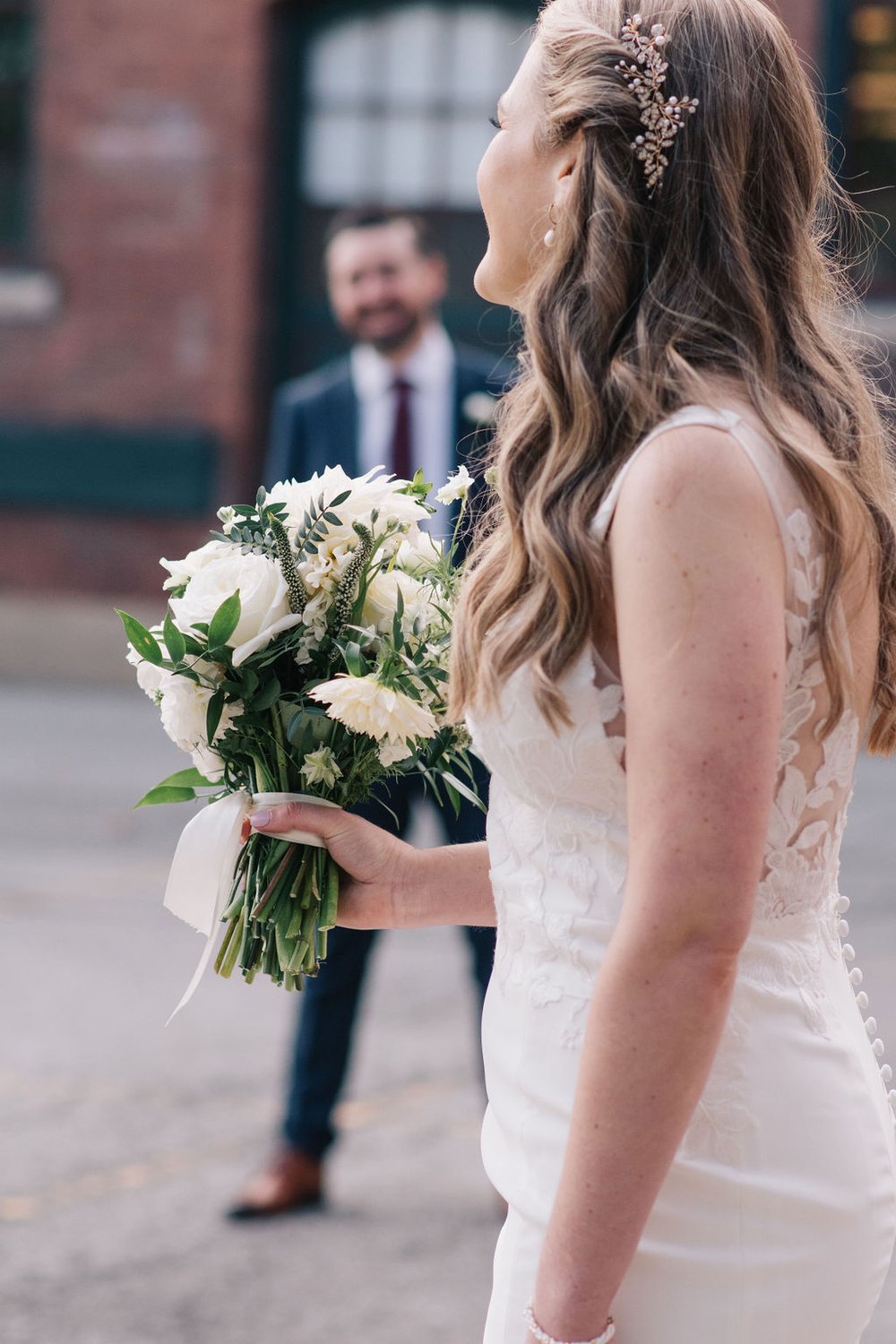 Timeless wedding day photographs in Toronto's Liberty Village by Toronto wedding photographers, Ugo Photography