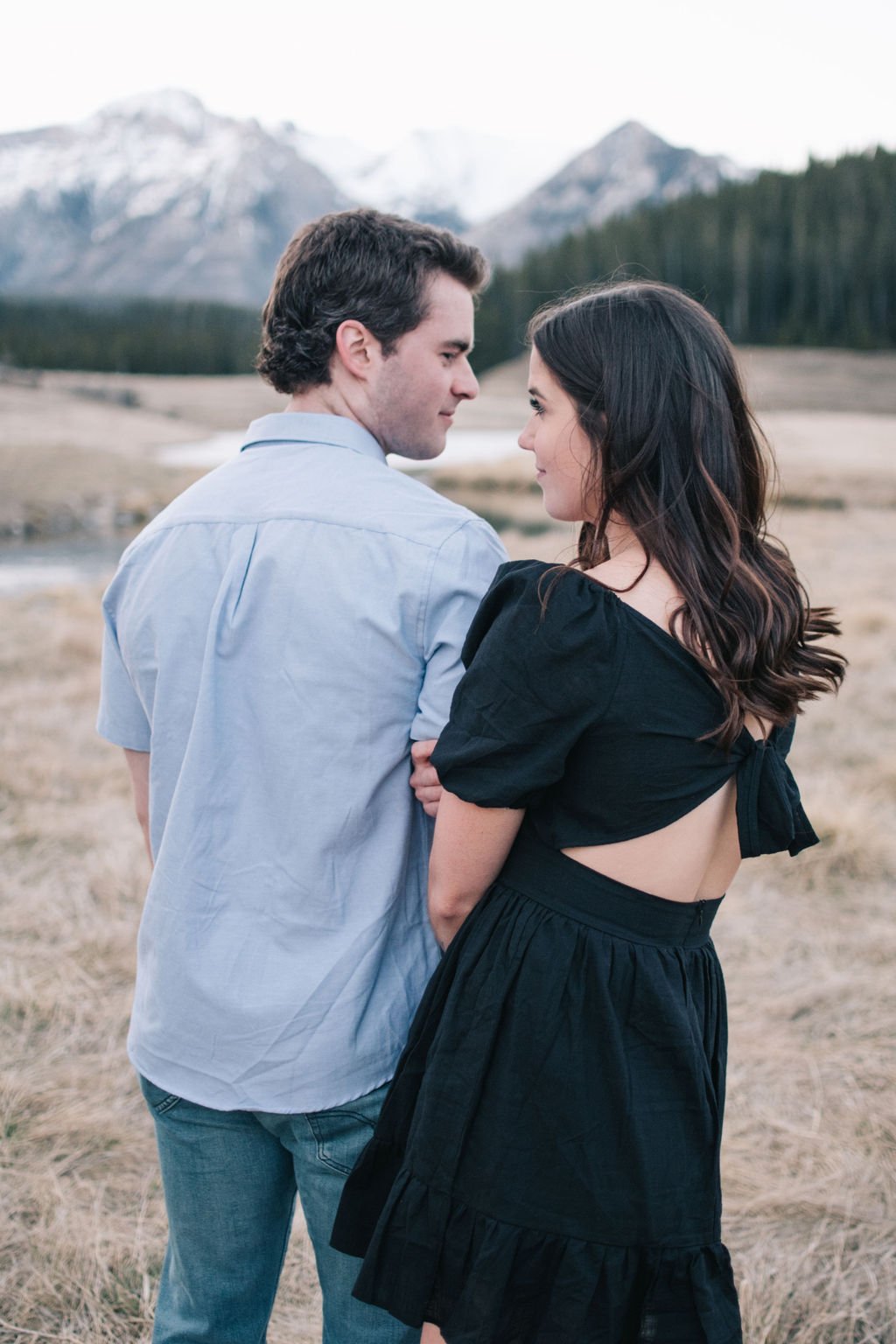 Couple celebrates engagement with a destination engagement session in Banff National Park!
