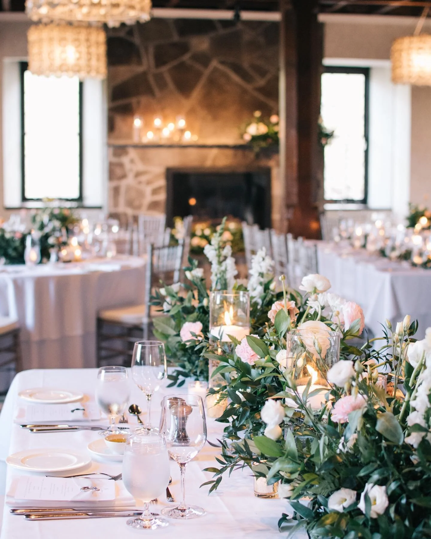 Fireplaces + flowers + candles are our jam all day every day &hearts;️

Venue: @ancaster_mill @pearleweddings | Planning, Coordination&amp; Design: @aroseinspirations | Florals: @bloomscout
&bull;
&bull;
&bull;
&bull;
&bull;
#ancastermill #ancastermi