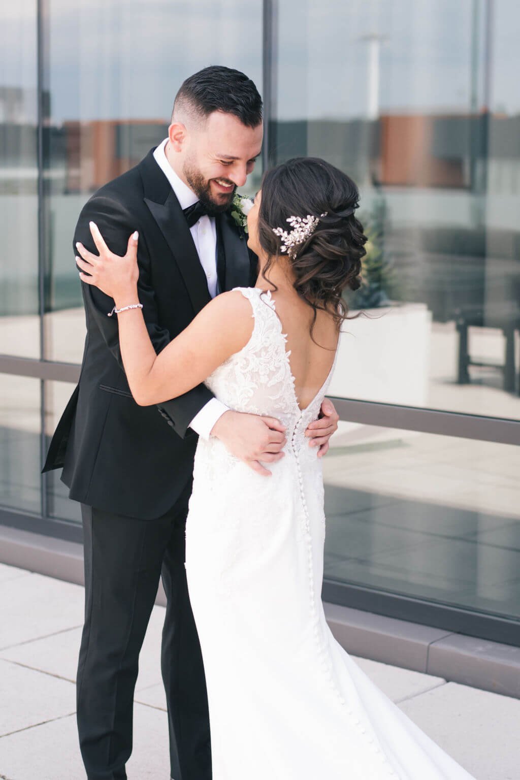 Elegant Toronto wedding photography by Toronto wedding photographers, Ugo Photography