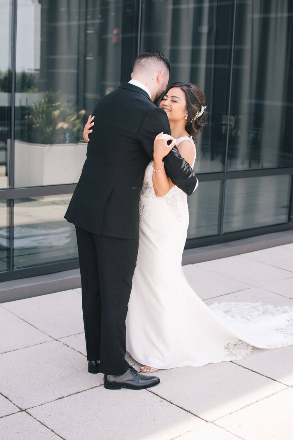 Elegant summer wedding day at Toronto's Universal EventSpace