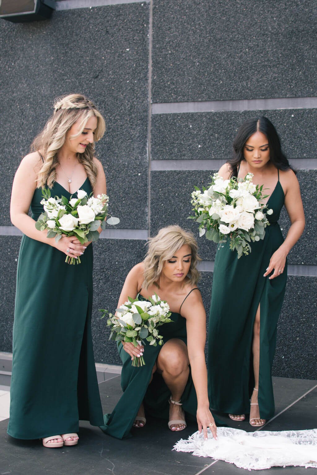 Elegant Toronto summer wedding photographed by Toronto wedding photographers, Ugo Photography